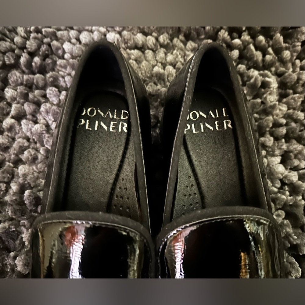 Brand new Donald Pliner Eclipse Patent Leather Loafers Size 5.5 & 8.5 - Picture 6 of 14